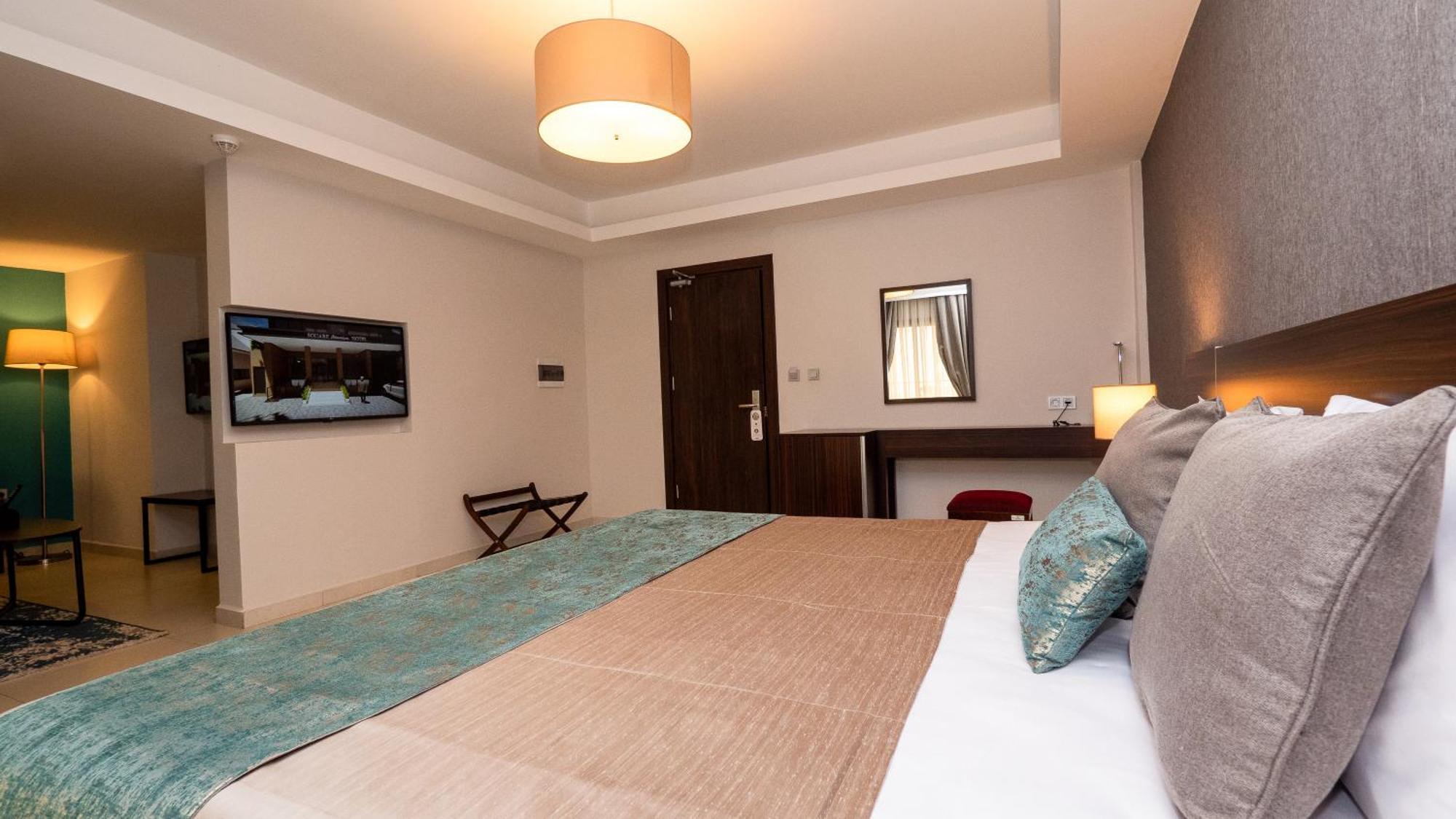 Souare Premium Hotel Конакри Экстерьер фото